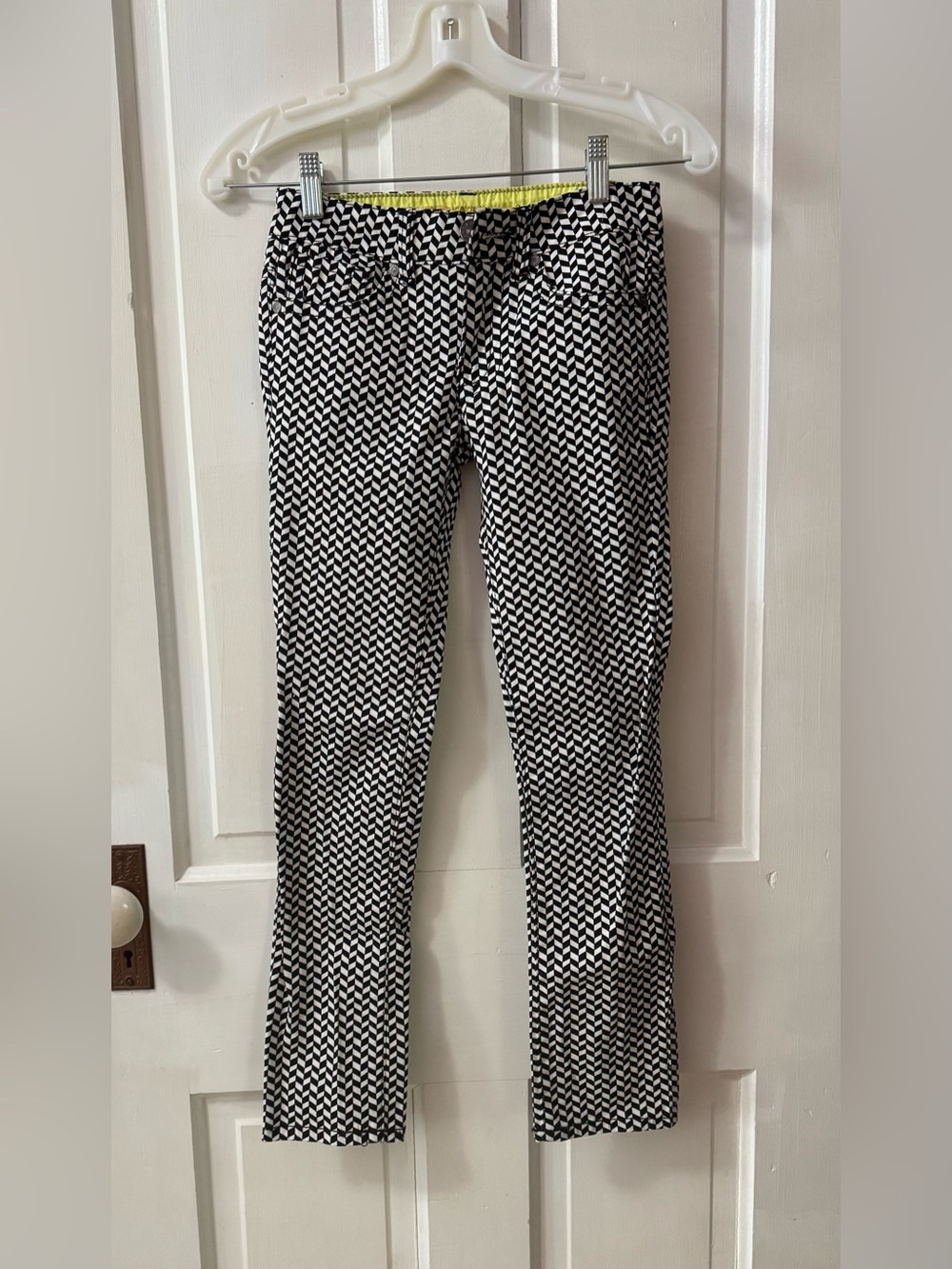 DREAMPOP Neon Yellow Waistband Shorts with Black & White Geometric Lining